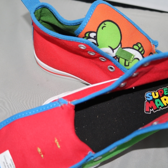 Super Mario shoes with nintendo switch  And luigi's mansion game - Picture 4 of 4